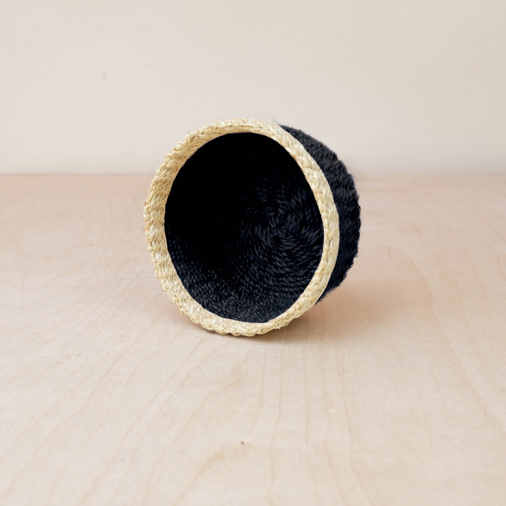 Petit Plateau Rond Noir - Mini Panier à Bibelots