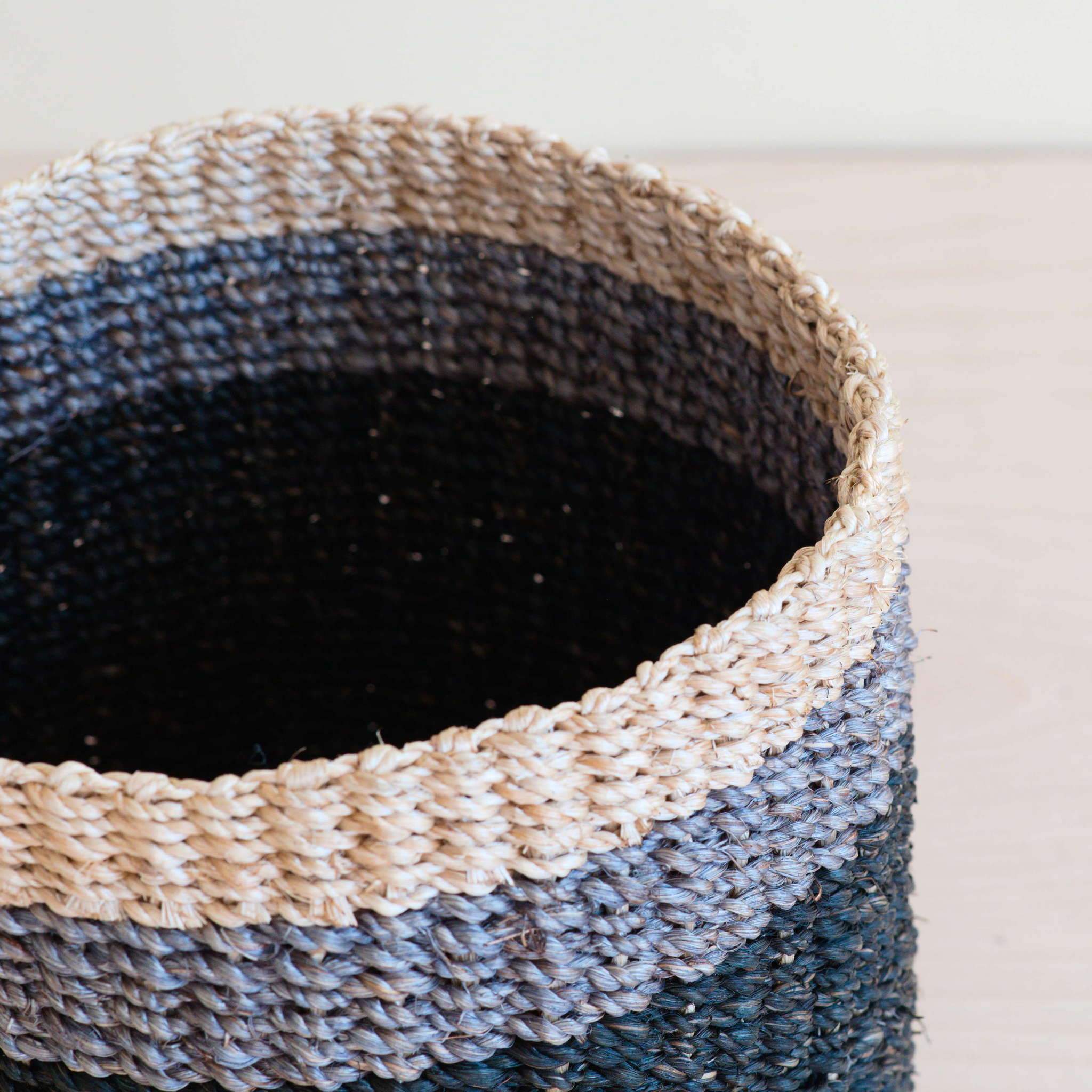 Mini panier de table noir - Paniers faits main
