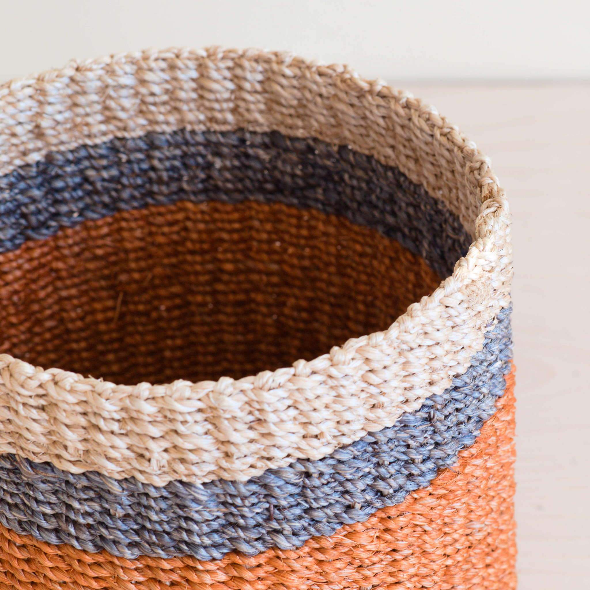 Mini panier de table corail - Paniers tissés à la main