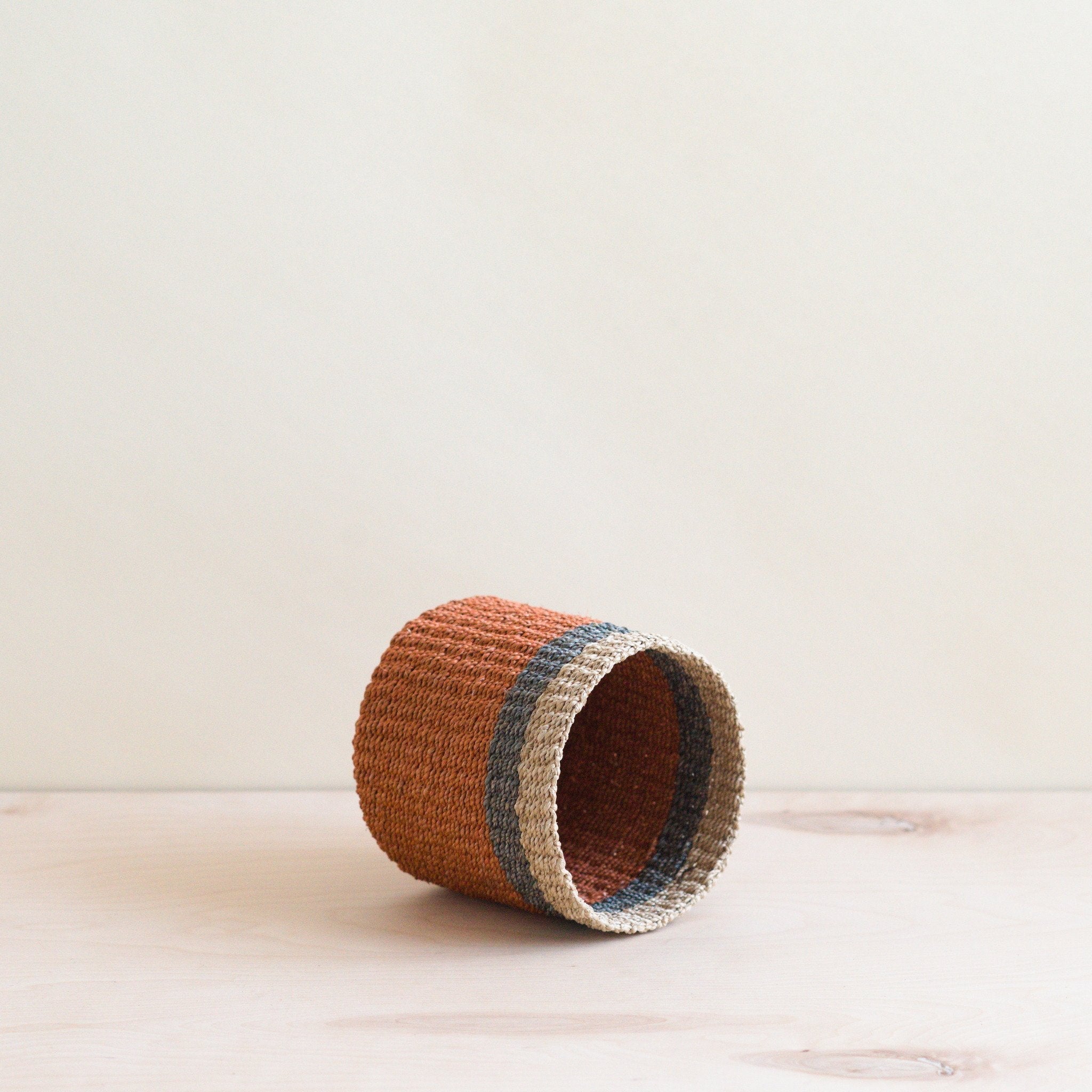 Mini panier de table corail - Paniers tissés à la main