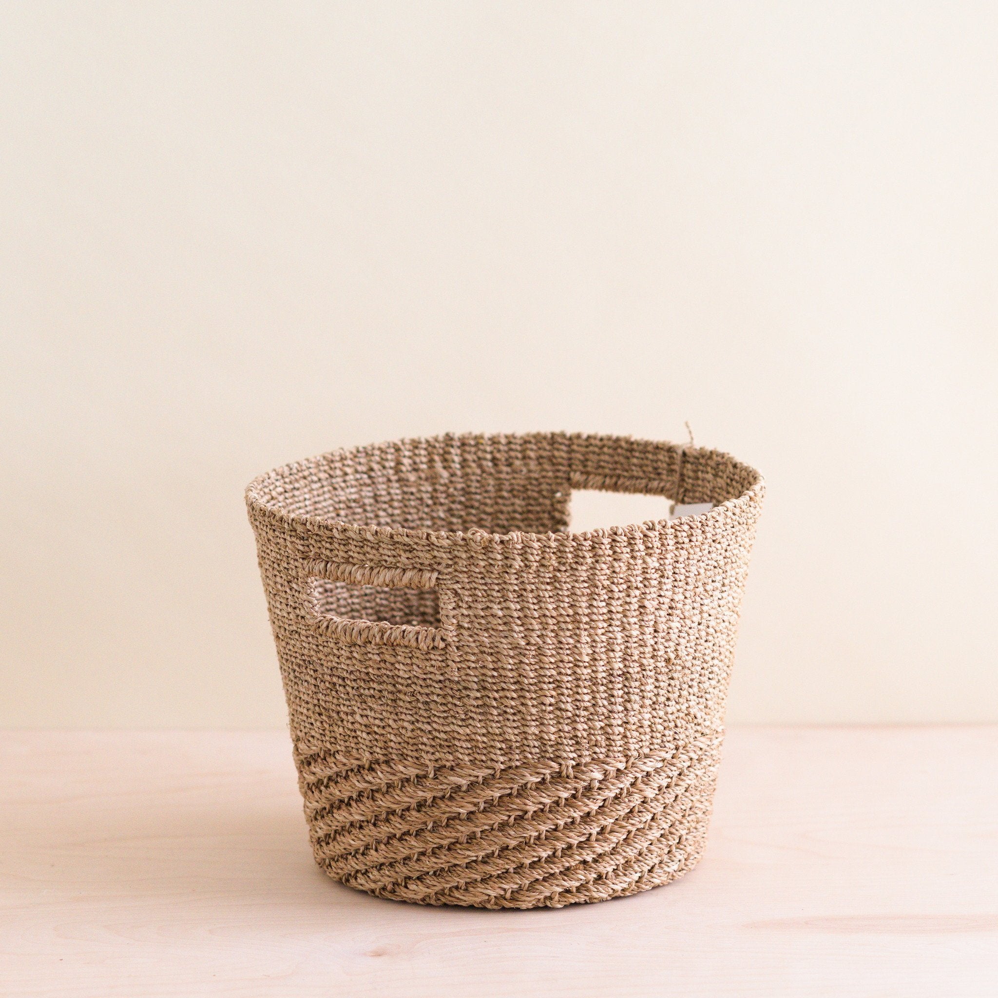 Panier effilé en osier naturel et havane - Panier de paille